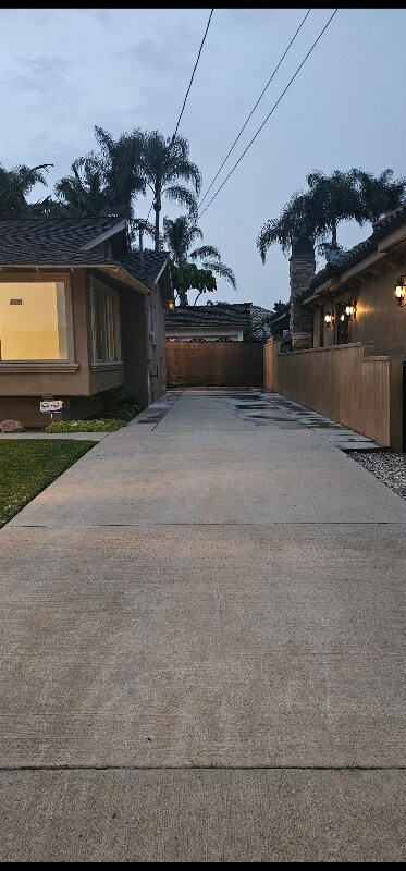 Foto del edificio - 9901 Downey Ave