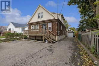 Building Photo - 226-226 Westchester Crescent