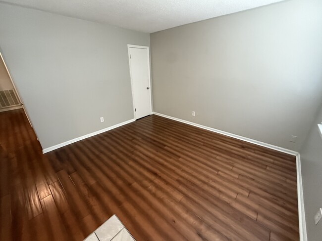 Building Photo - 4004 Clio Ave