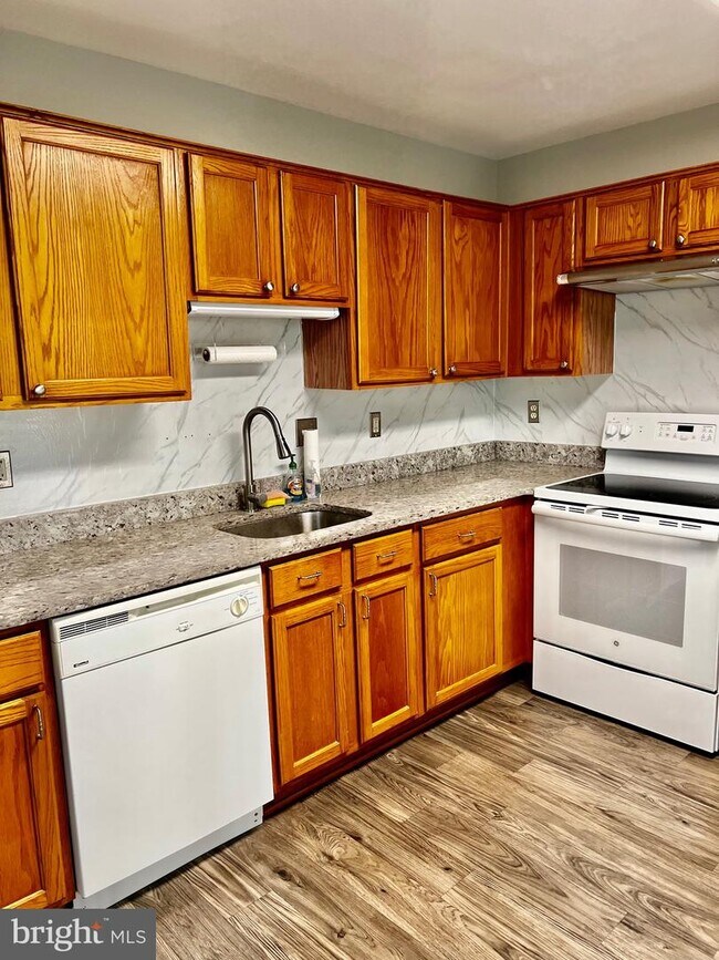 Building Photo - 11188 Rienzi Pl