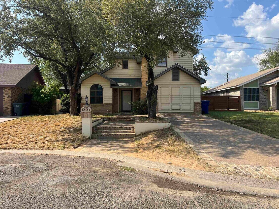 Primary Photo - 8721 Augusta Loop