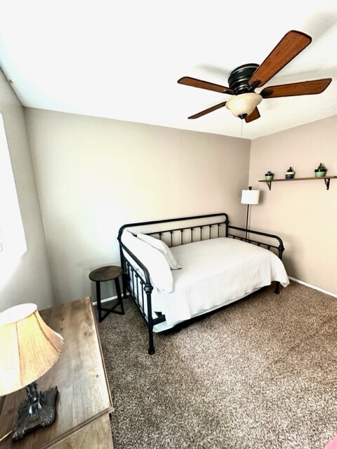 Guest bedroom 1 - 1247 W Devonshire St