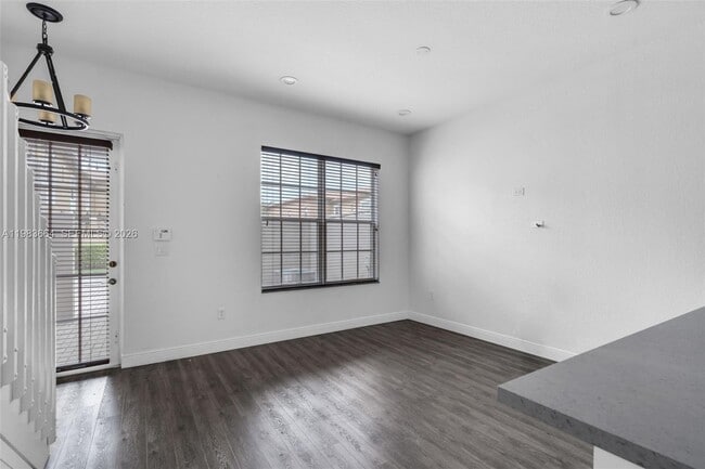 Foto del edificio - 624 SW 147th Ave