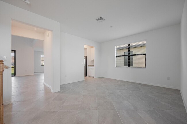 Foto del edificio - 3204 Altimira Dr