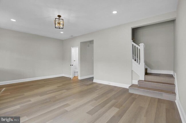 Building Photo - 3202 Dudley Ave