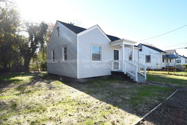 Building Photo - 18 E Gilbert St