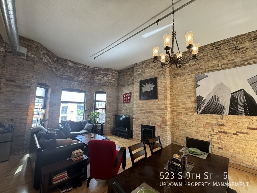 Foto principal - 523 S 9th St