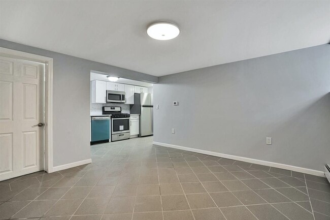 Building Photo - 126 75th St
