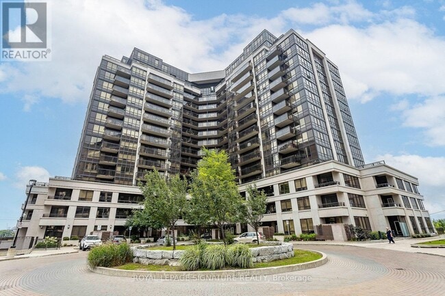 Photo du bâtiment - 1060 Sheppard Ave W