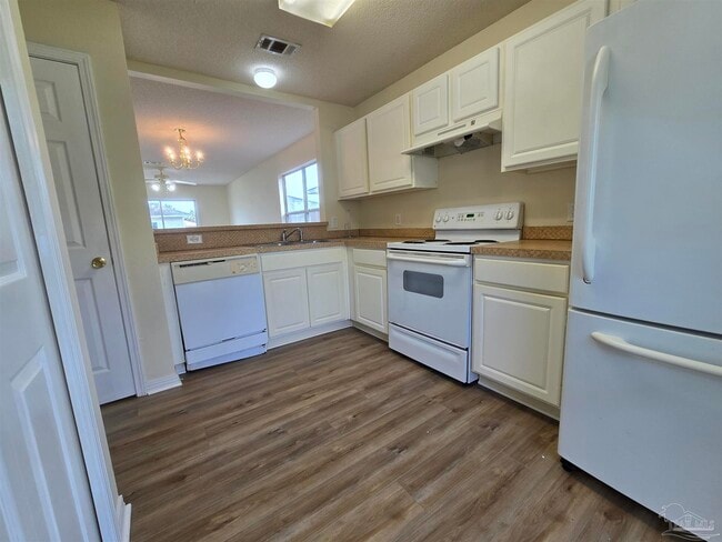 Building Photo - 1082 Antigua Cir