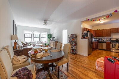 Foto del edificio - 640 W Cornelia Ave