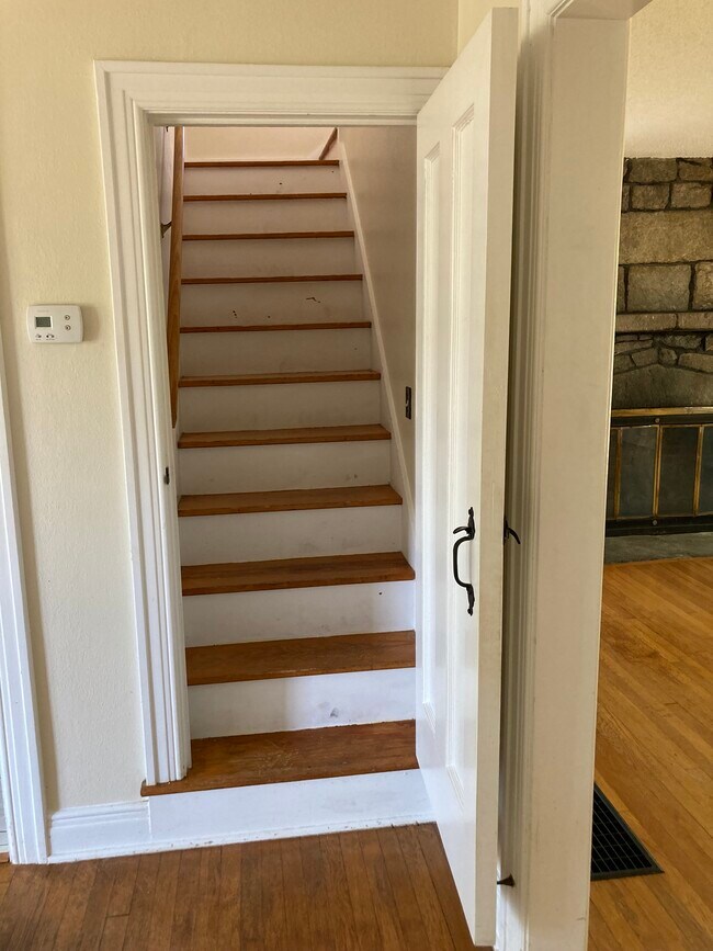 Foto del edificio - 100 Lude Johnson Blvd