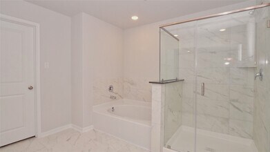 Building Photo - 2556 Allegretto Sea Dr