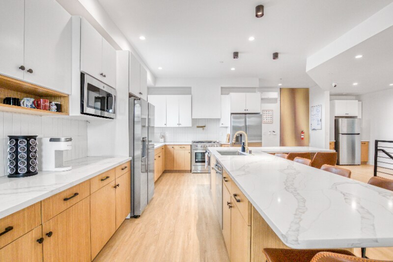 Foto principal - 4800-4802 S Slauson Ave
