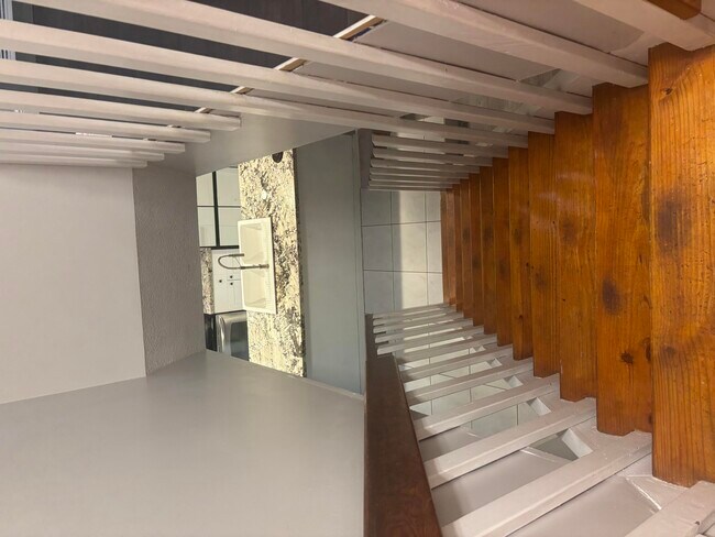 Foto del edificio - 8240 NW 9th St