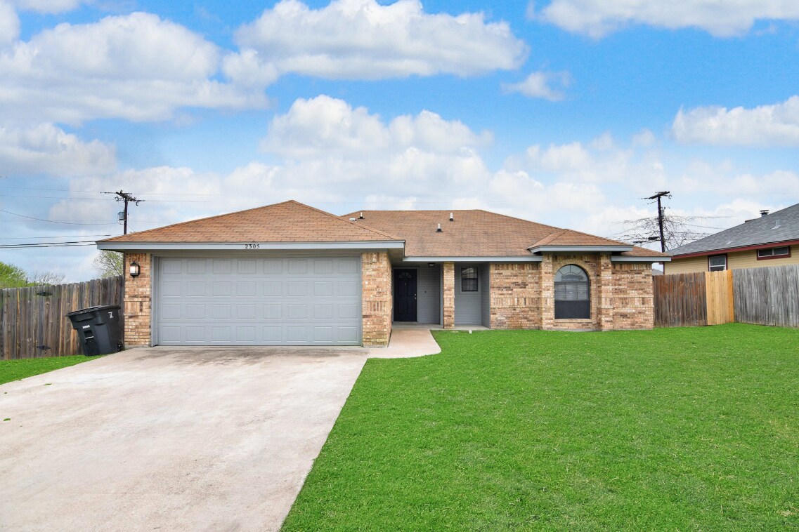 Primary Photo - 2305 Timberline Dr