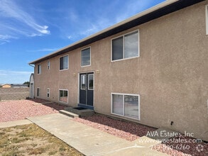 Building Photo - 743 E Laporte Dr