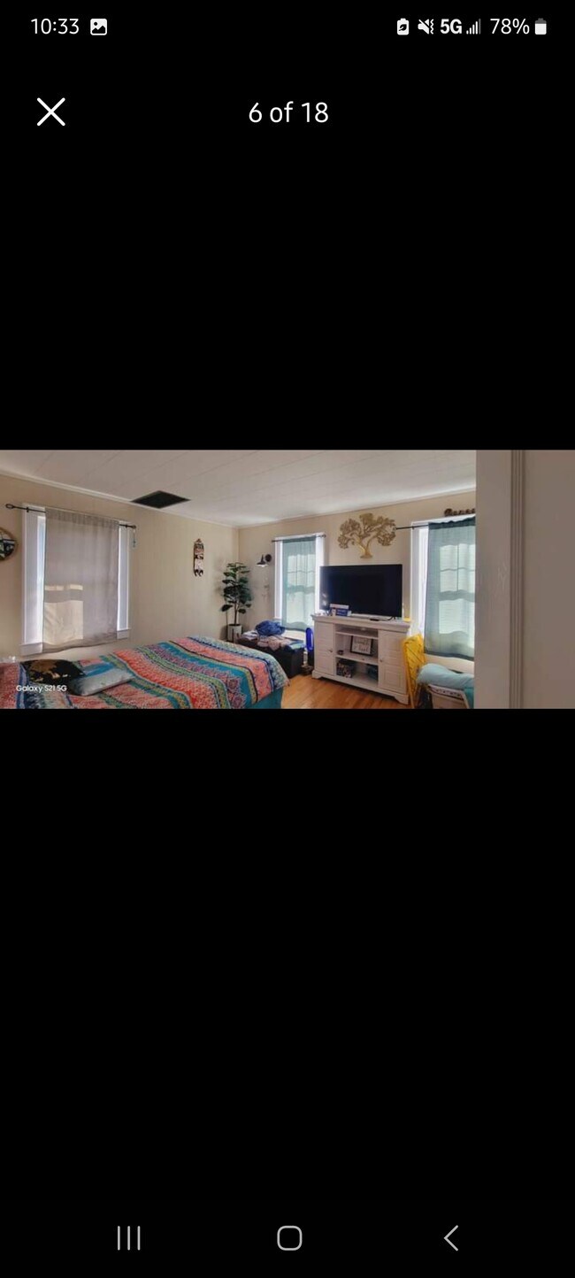Foto del edificio - 44 Riverview Ave