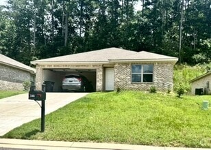 Building Photo - 246 Skylane Dr