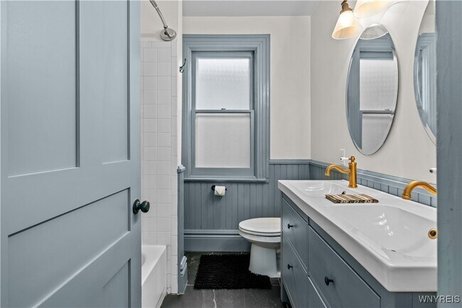 Foto del edificio - 58 Cottage St