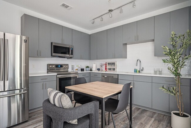 Foto del edificio - 542 Boulevard NE