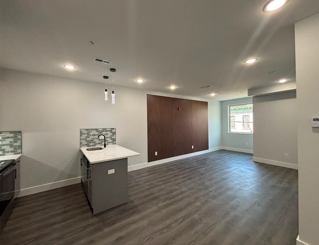 Photo - 1108 W Dauphin St, Apartment