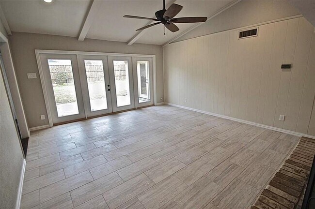 Building Photo - 4007 Calculus Dr