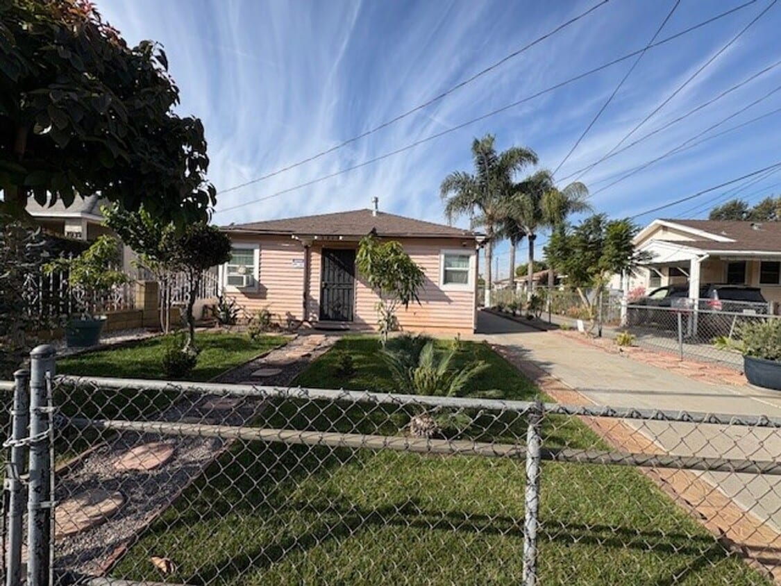 903 WILCOX - 903 WILCOX