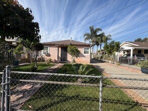 Building Photo - 7931 Wilcox Ave