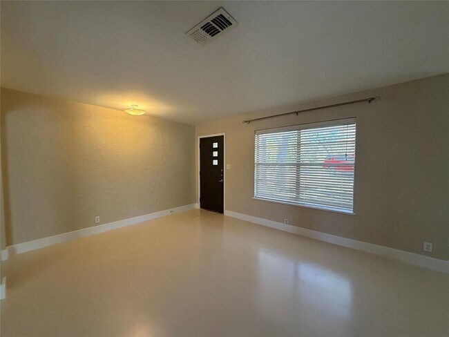 Building Photo - 7407 Albert Rd