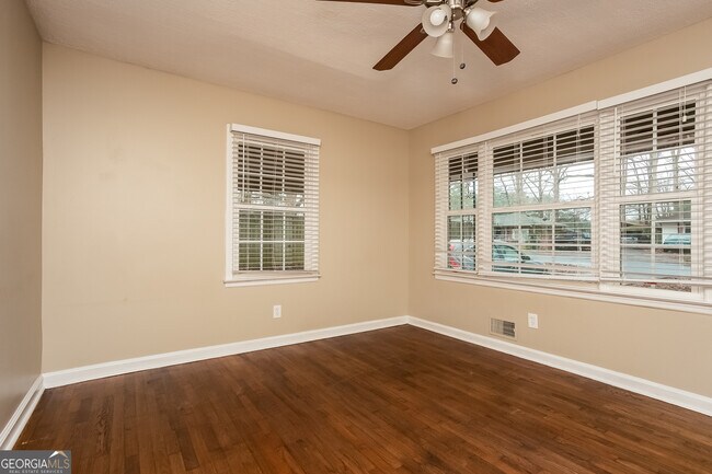 Foto del edificio - 4908 Sugar Valley Rd