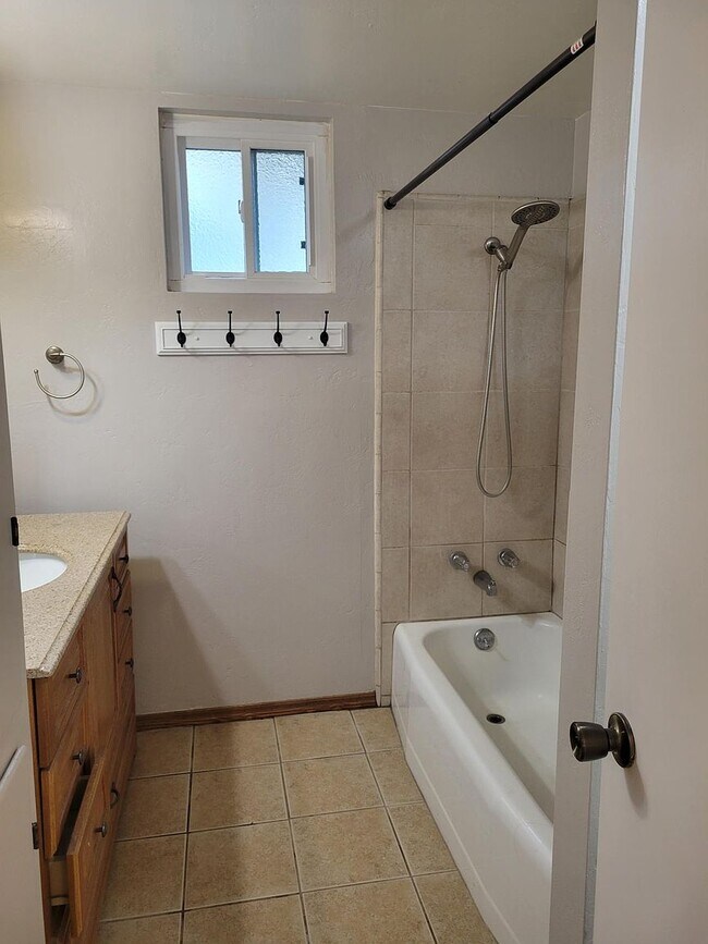Foto del edificio - 2704 S Fairway Ct