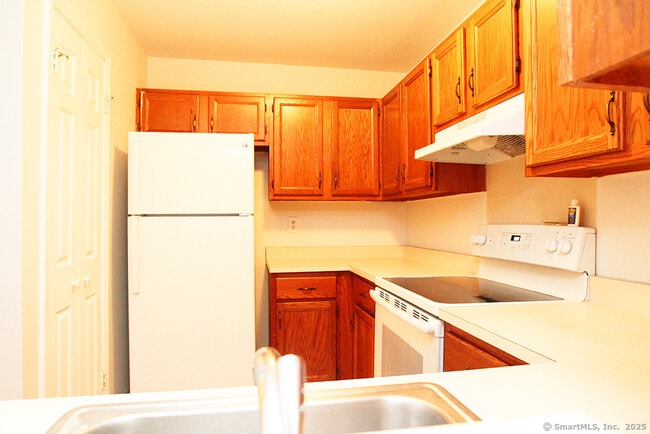 Foto del edificio - 267 Willow Springs