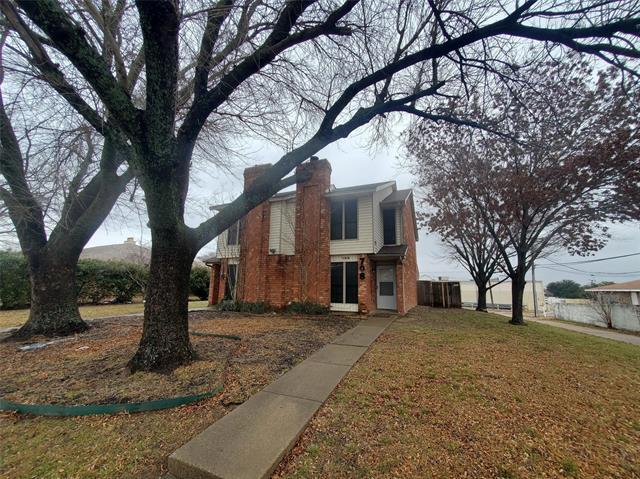 Foto del edificio - 708 Redbud Dr