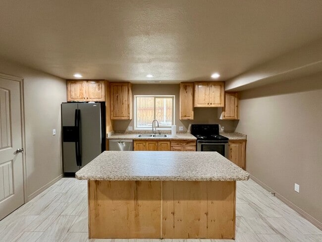 Building Photo - 2658 S 8850 W