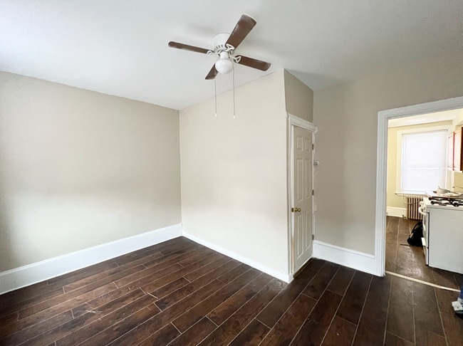 Building Photo - 2844 W Lehigh Ave