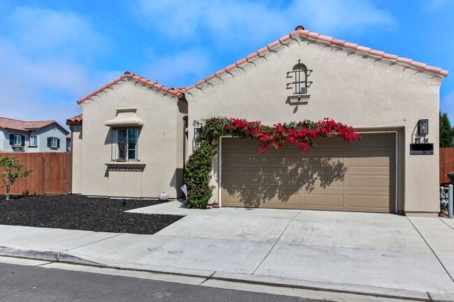 Building Photo - 4463 Manzanita St