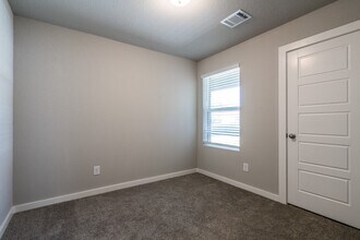 Building Photo - 18615 Century Pne Ln