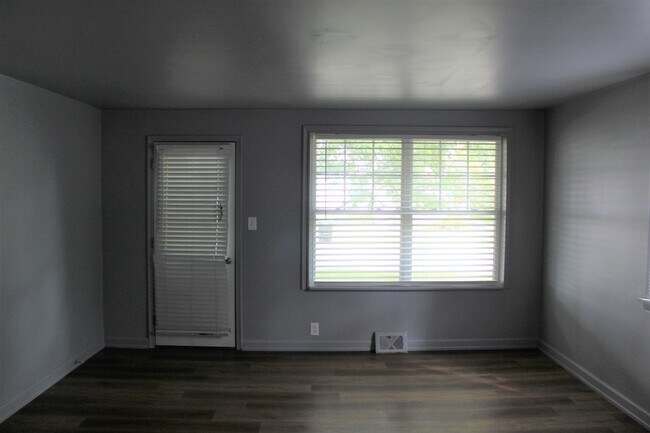 Foto del edificio - Available Now! Swartz Creek Schools!