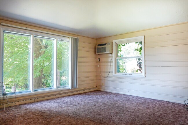 Foto del edificio - 1604 E Main St