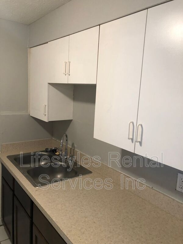 Foto del edificio - 2208 W 12th St