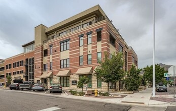 Building Photo - 701 12th St