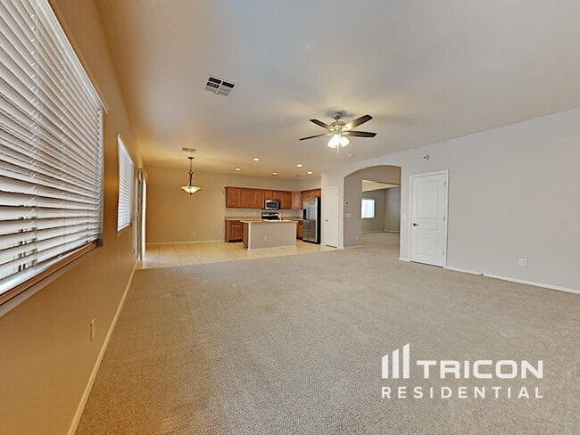 Foto del edificio - 23565 W Hidalgo Ave