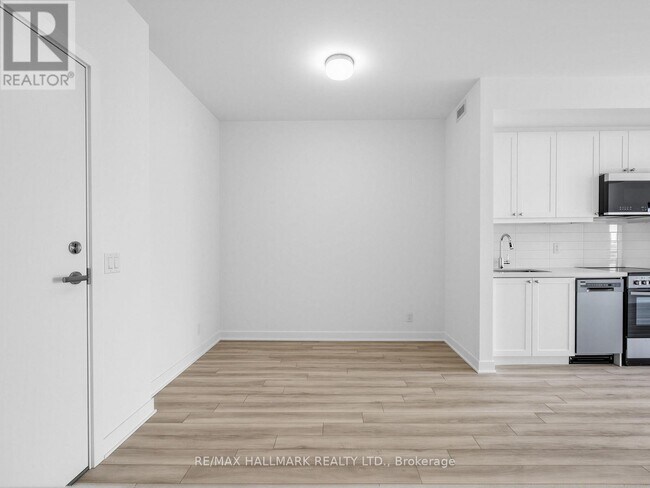 Building Photo - 51 Clarington Blvd