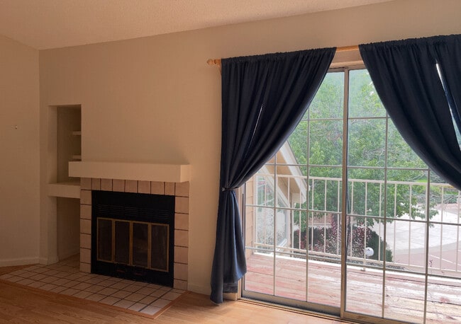 Fireplace - 6036 Gunbarrel Ave