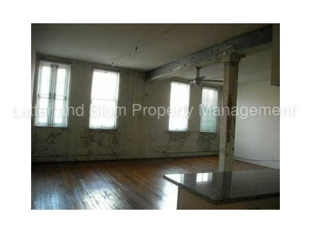 Foto del edificio - 404 Notre Dame St