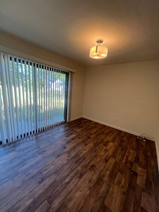 Building Photo - 4323 El Camino Ave