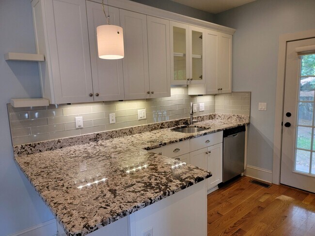 Building Photo - 27 Harvard St