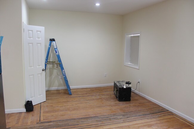 Foto del edificio - 373 E 157th St