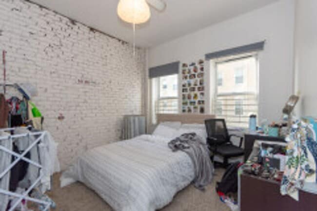 Building Photo - Allston 2 BR Apartment - H&HW Included - 9/1/26